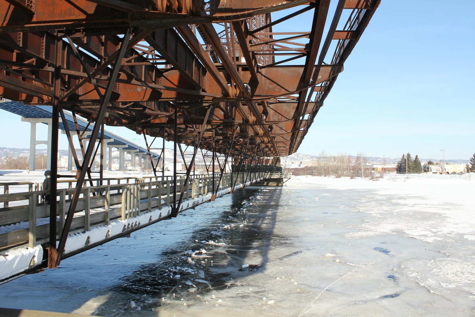 Underneath truss